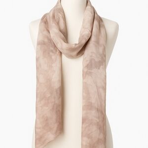 D7 - Chic Taupe Scarf for Women